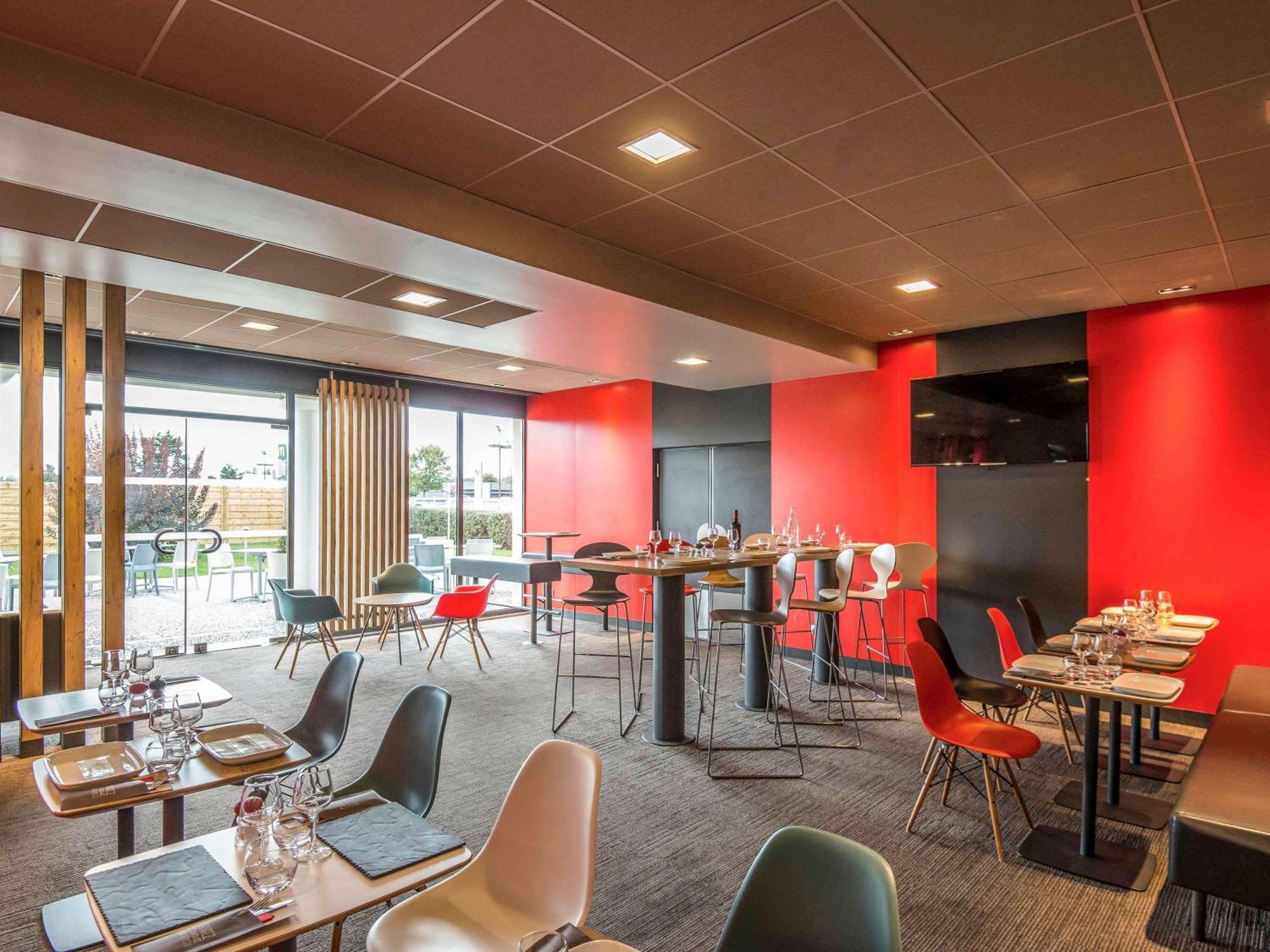 Ibis Pau Lescar Hotel Ngoại thất bức ảnh