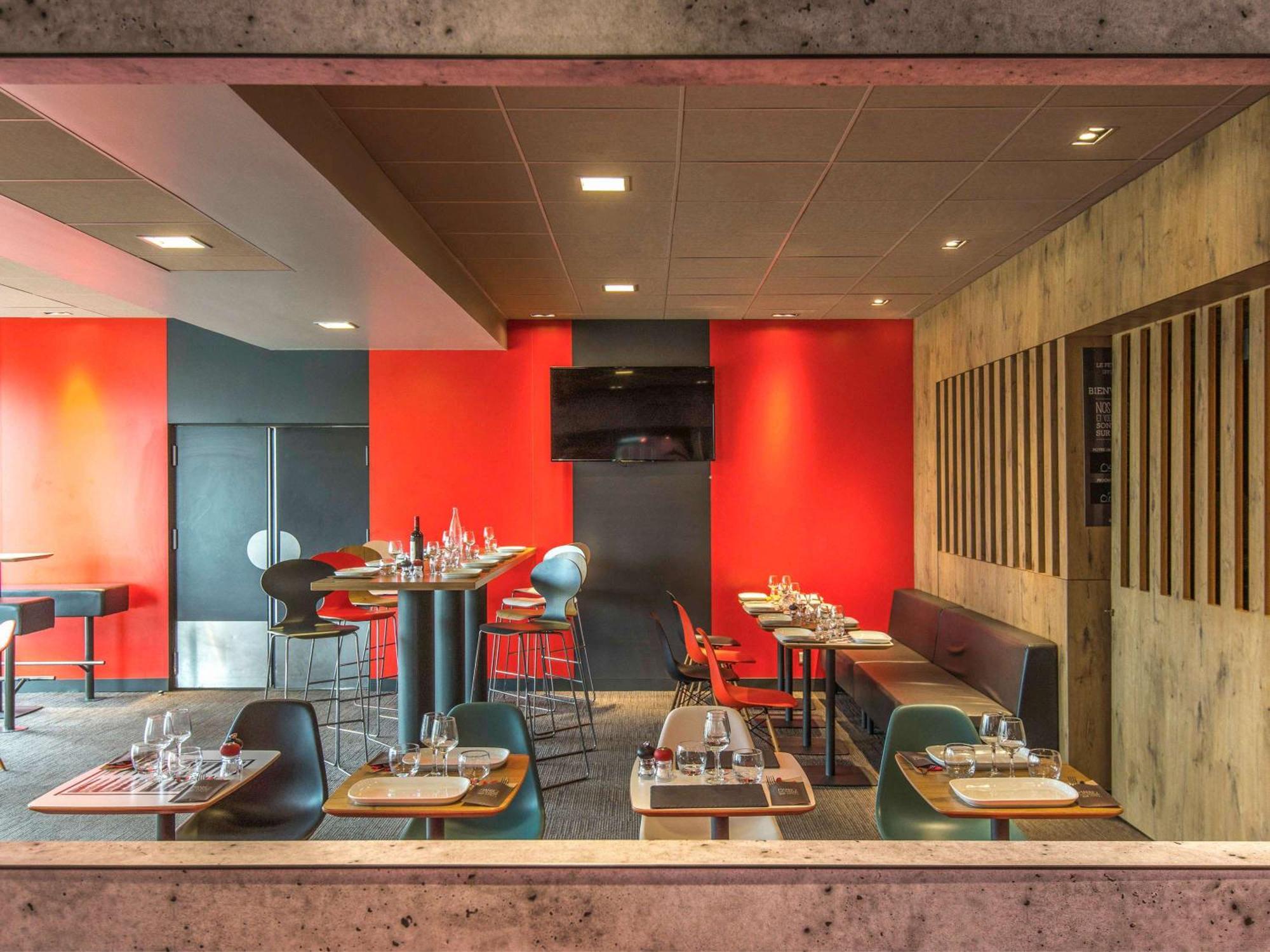 Ibis Pau Lescar Hotel Ngoại thất bức ảnh