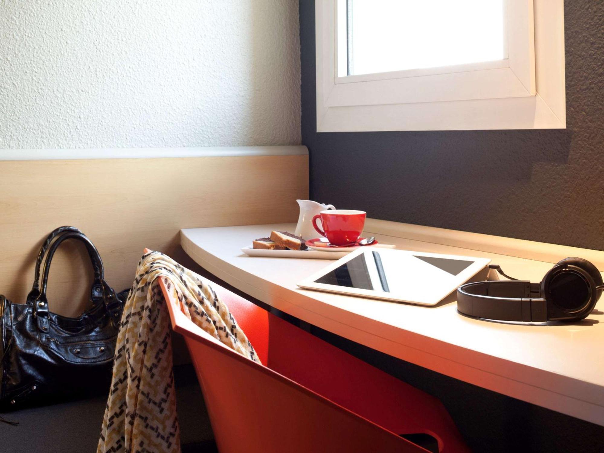 Ibis Pau Lescar Hotel Ngoại thất bức ảnh