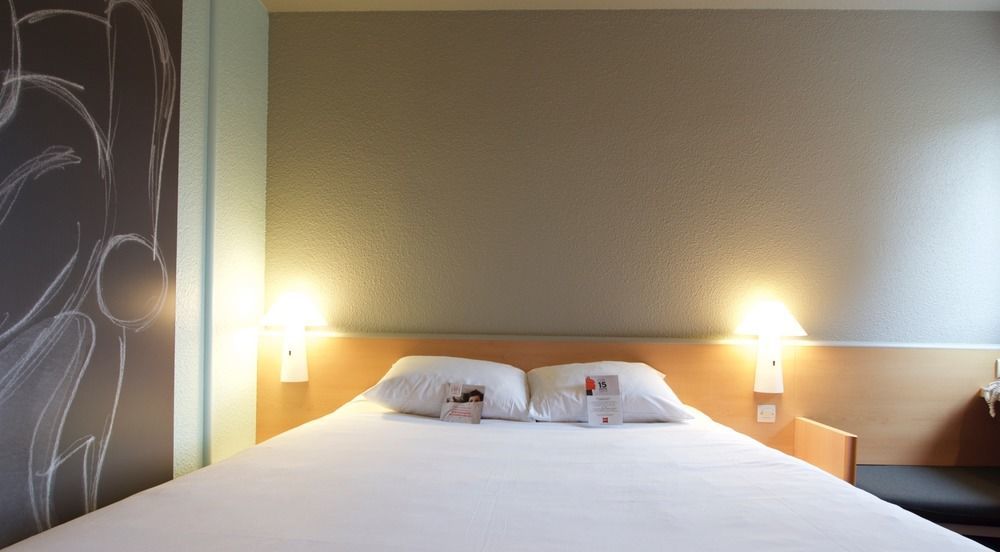 Ibis Pau Lescar Hotel Ngoại thất bức ảnh